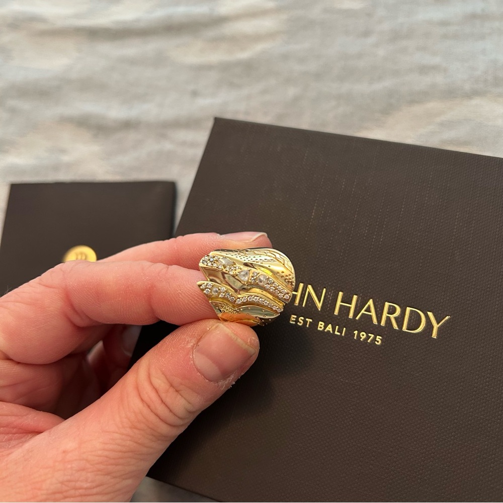 Authentic John Hardy solid 18K gold saddle ring grey white diamonds size 7 NIB! - Picture 4 of 15